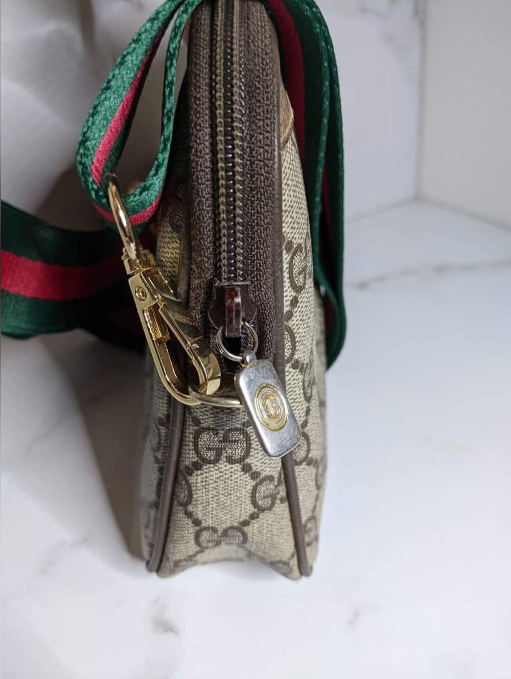 Gucci Authentic Vintage Crossbody Bag - Picture 12 of 12